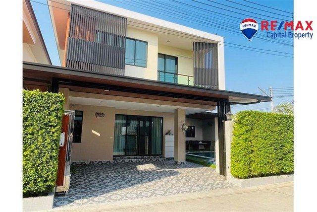 Café/restaurante de 4 dormitorios en Pattaya, Thailand No. 12826