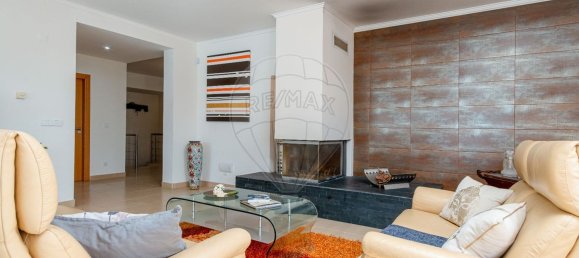 4 bedrooms House in Seixal, Portugal No. 177031 8