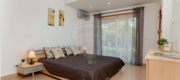 4 bedrooms House in Seixal, Portugal No. 177031 17