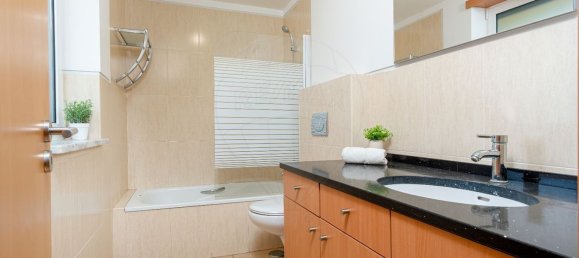 4 bedrooms House in Seixal, Portugal No. 177031 20