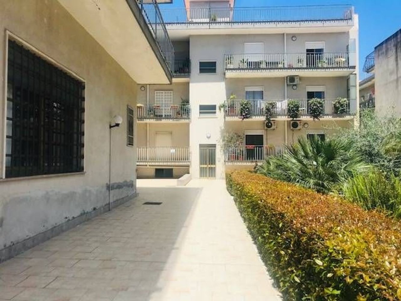 Квартира с 7 комнатами в Маскали, Италия № 200686