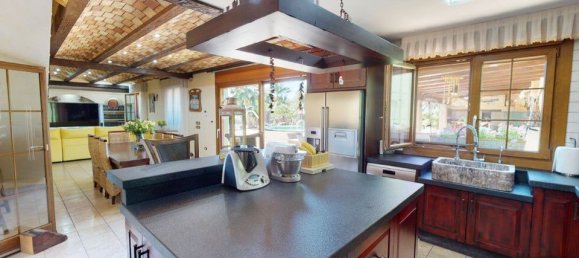 4 bedrooms Villa in Almoradi, Spain No. 189268 8