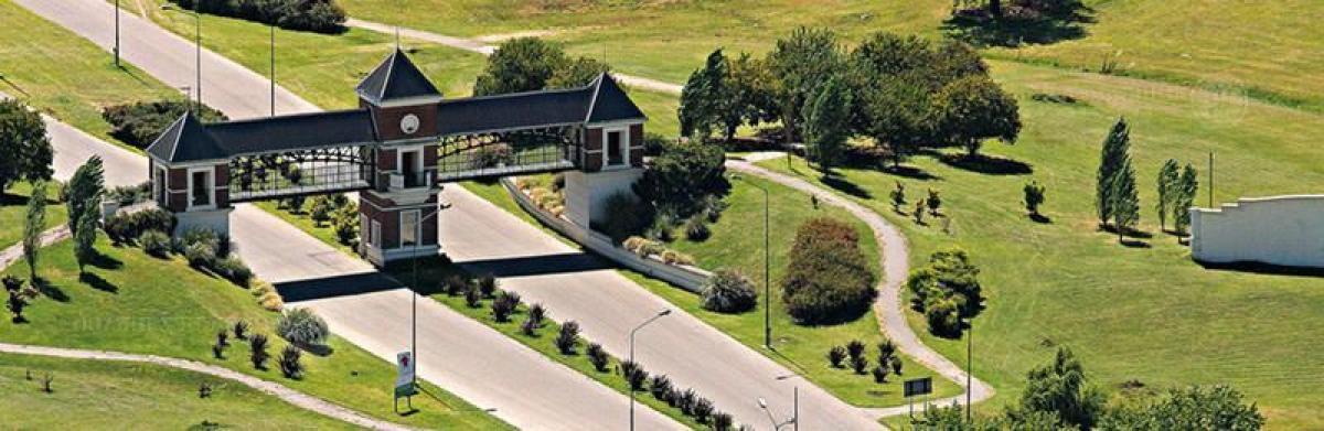  Land in Pilar, Argentina No. 110477