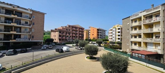 3 bedrooms Apartment in Termoli, Italy No. 67860 8