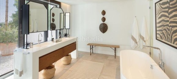 6 bedrooms Villa in Marbella, Spain No. 20481 17