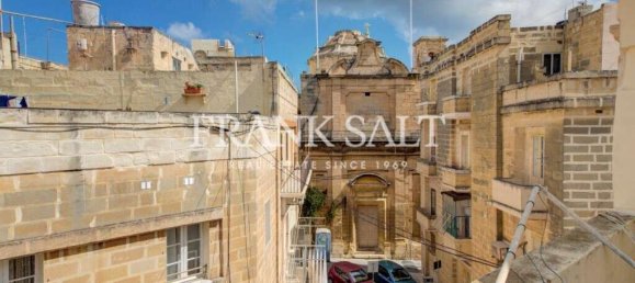 Таунхаус с 4 спальнями в Биргу, Мальта № 2641 16