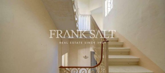 Таунхаус с 4 спальнями в Биргу, Мальта № 2641 10