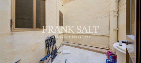 Таунхаус с 4 спальнями в Биргу, Мальта № 2641 14