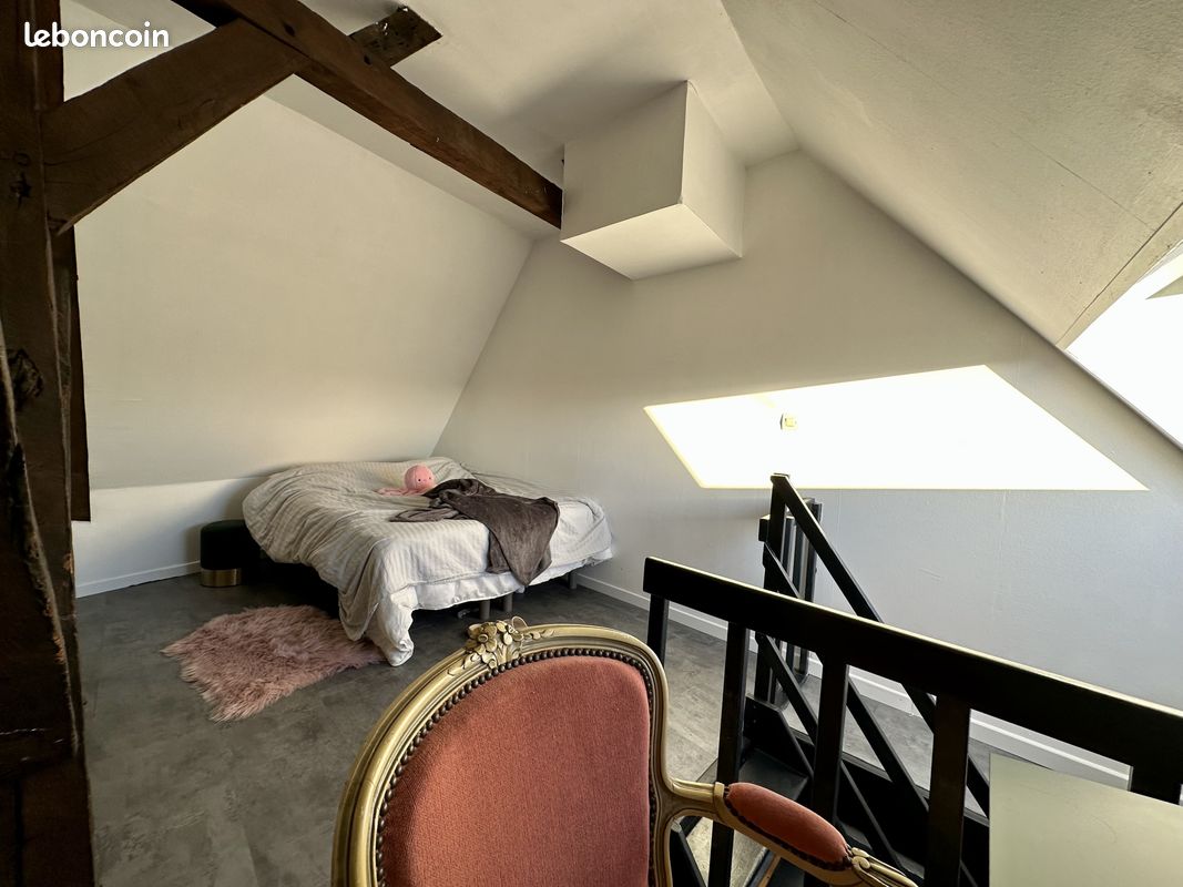 8 bedrooms Apartment in Douai, France No. 157792