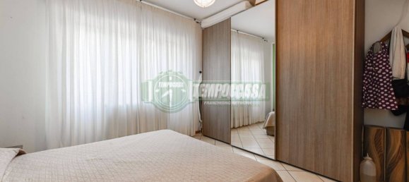 2 Schlafzimmer Wohnung in Azzano San Paolo, Italy, Nr. 305939 19