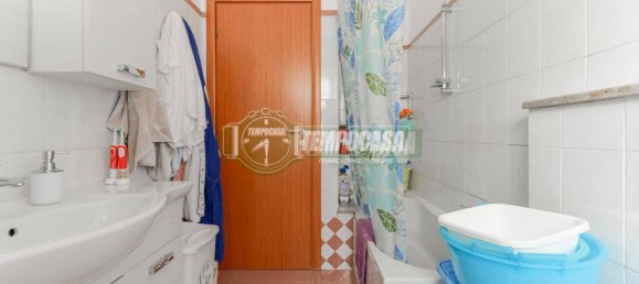 2 Schlafzimmer Wohnung in Azzano San Paolo, Italy, Nr. 305939 17