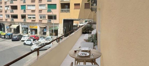 1 bedroom Apartment in Rome, Italy No. 302113 8