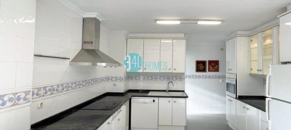 4 bedrooms Apartment in Fuengirola, Spain No. 37093 3