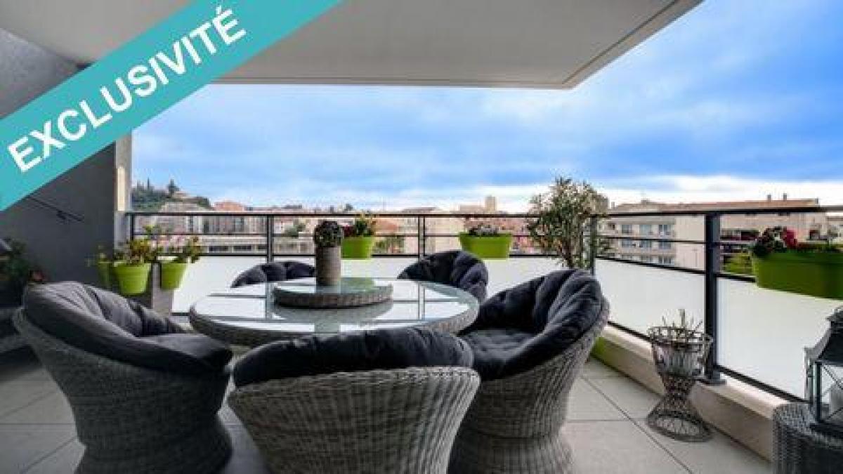 3 Schlafzimmer Eigentumswohnung in Saint-Raphael, France, Nr. 8973