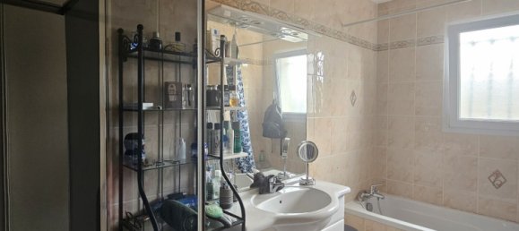 Casa de 3 dormitorios en Saint-Jean-d'Angely, France No. 290367 7