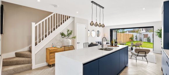 3 bedrooms House in Horley, United Kingdom No. 1008 21