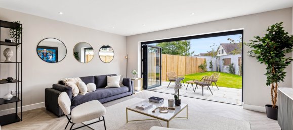 3 bedrooms House in Horley, United Kingdom No. 1008 3