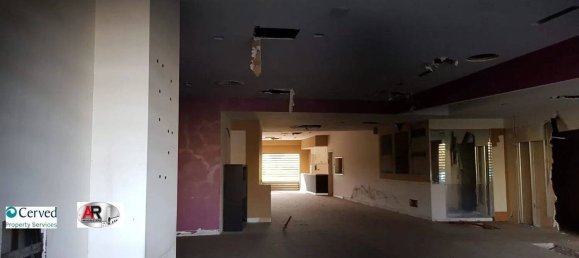 Propiedad comercial de 4 habitaciónes en Aprilia, Italy No. 13554 6