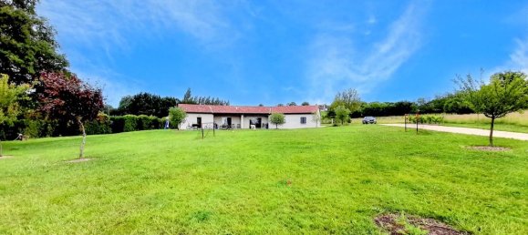 Квартира с 4 спальнями в Дордонь, Франция № 340982 2