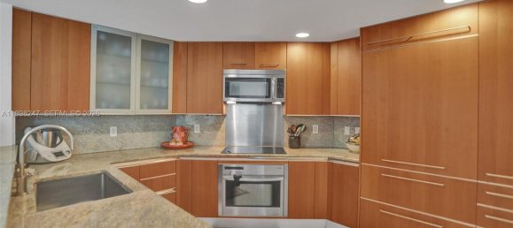 2 dormitorios propiedad comercial en venta en Miami, Miami-Dade, Florida, USA № 614614 21