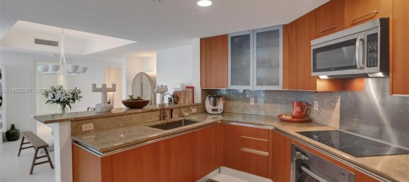 2 dormitorios propiedad comercial en venta en Miami, Miami-Dade, Florida, USA № 614614 22
