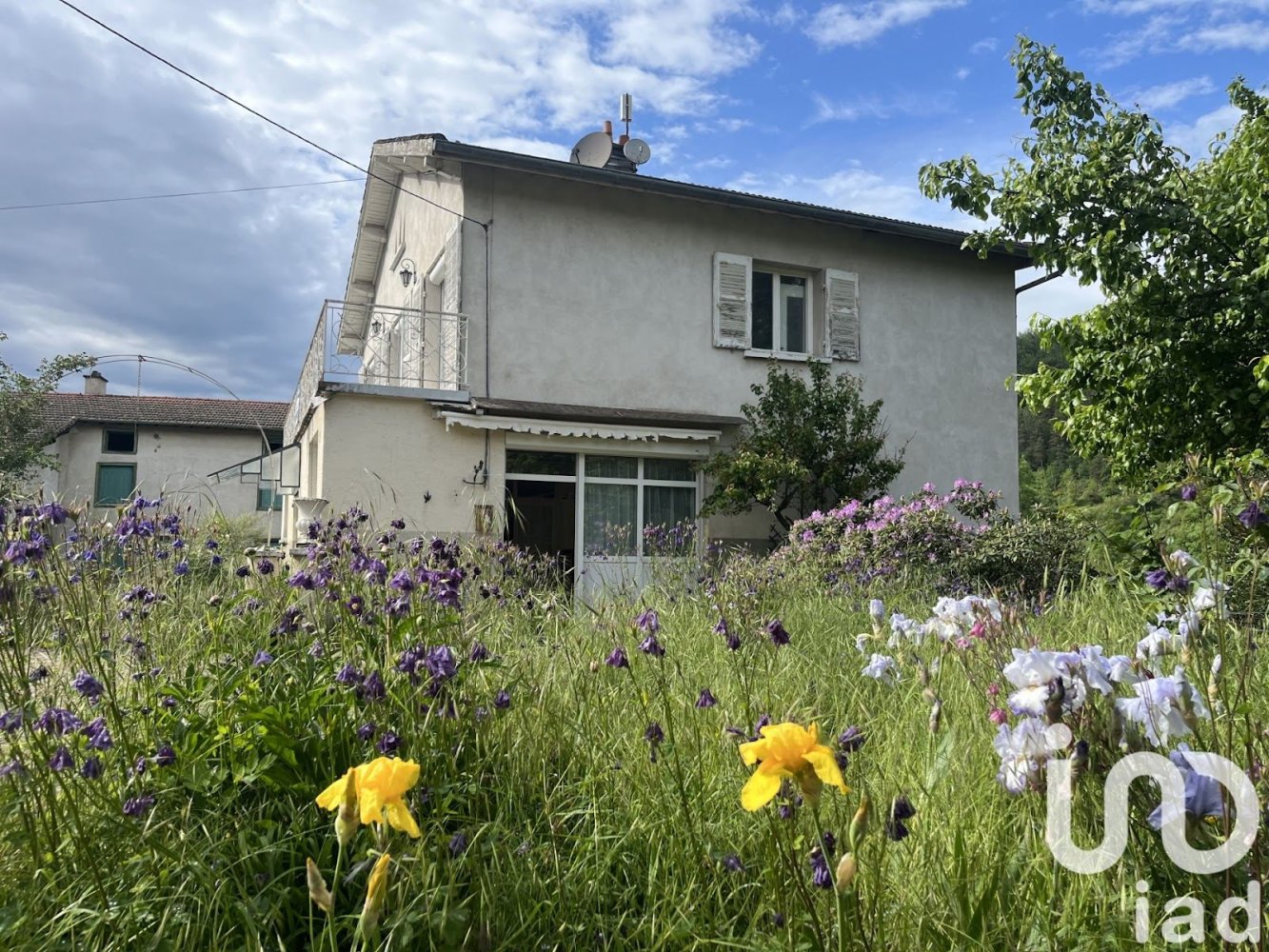 Дом с 5 комнатами в Сай-су-Кузан, Франция № 206067