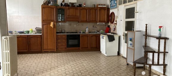 Дом с 5 комнатами в Сай-су-Кузан, Франция № 206067 10