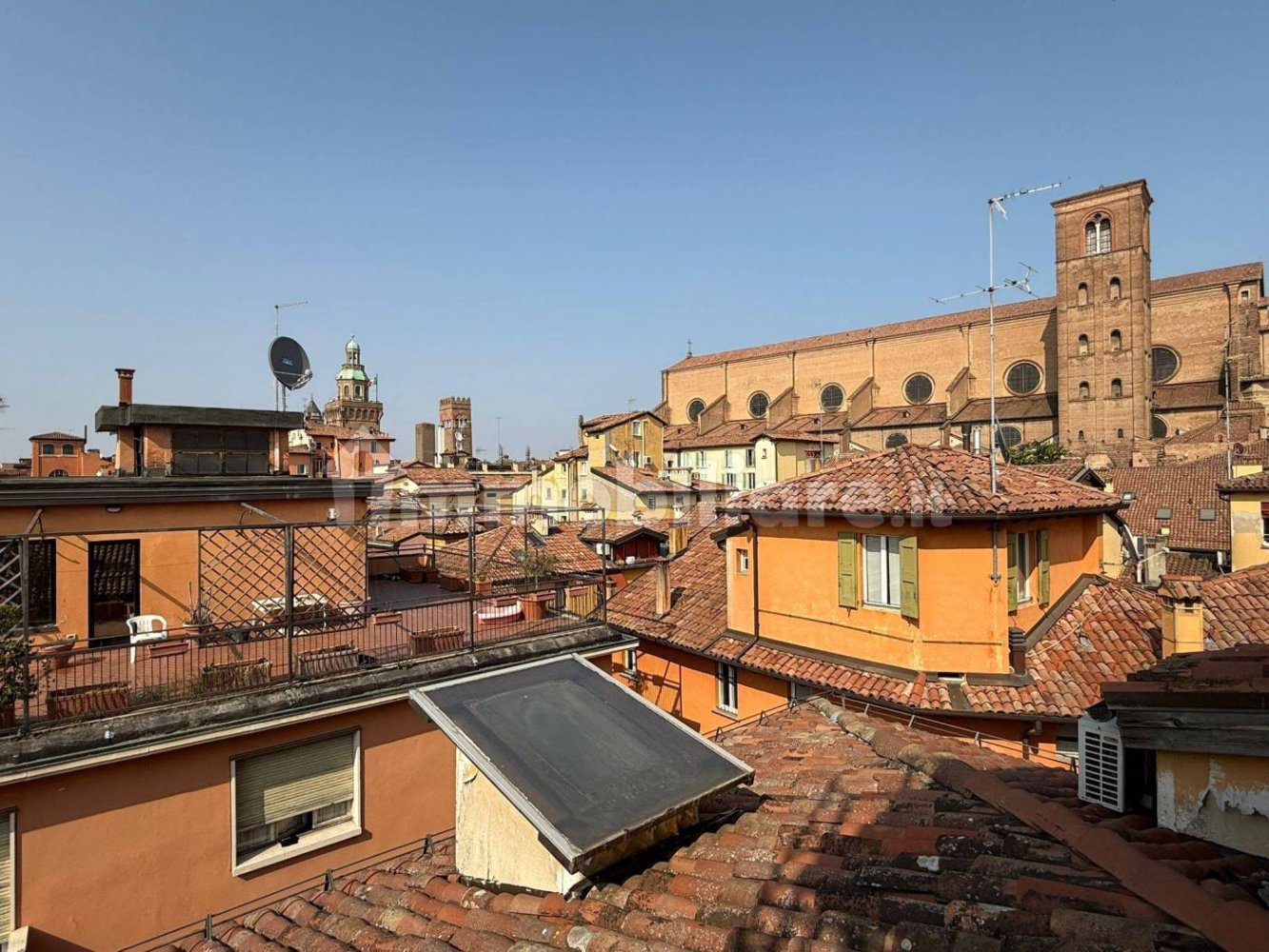 3 bedrooms Apartment in Bologna, Italy No. 374826