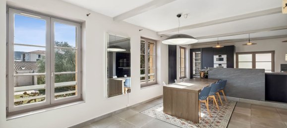 Casa de 5 dormitorios en Condrieu, France No. 195097 4