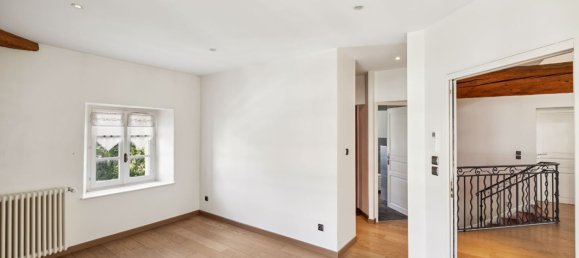 Casa de 5 dormitorios en Condrieu, France No. 195097 9