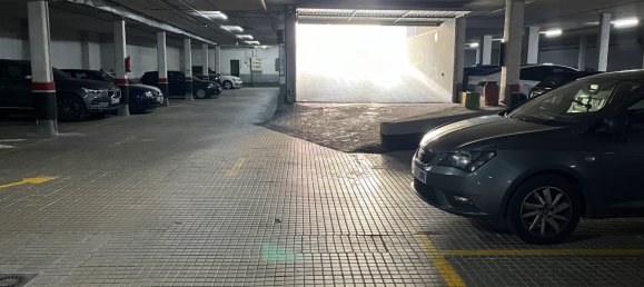 مرآب في Madrid, Spain 11متر مربع رقم 95432 9