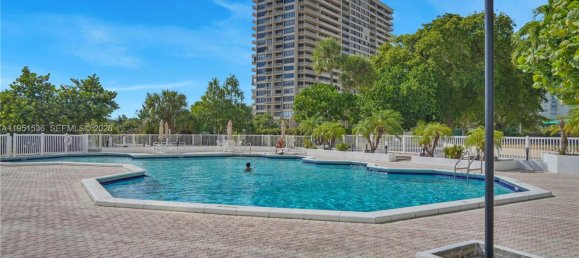 2 dormitorios propiedad comercial en venta en Miami, Miami-Dade, Florida, USA № 615064 5