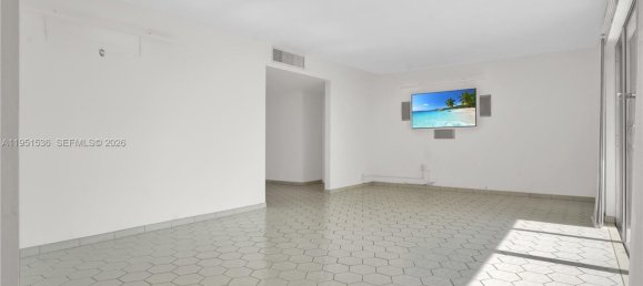 2 dormitorios propiedad comercial en venta en Miami, Miami-Dade, Florida, USA № 615064 12