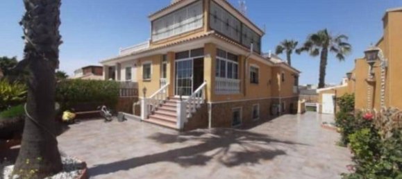 Дом с 6 спальнями в Торревьеха, Испания № 188377 3