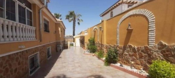 Дом с 6 спальнями в Торревьеха, Испания № 188377 4