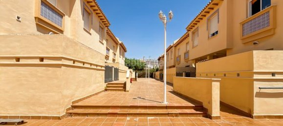 Adosado de 5 dormitorios en Mijas, Spain No. 166702 34