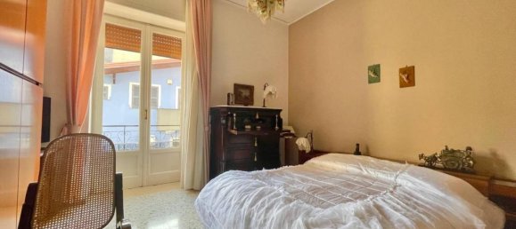 3-salle Appartement à Giugliano in Campania, Italy No. 26715 6