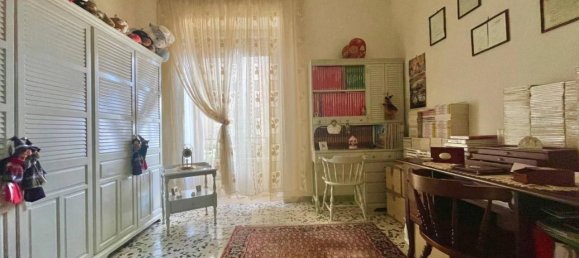 3-salle Appartement à Giugliano in Campania, Italy No. 26715 14