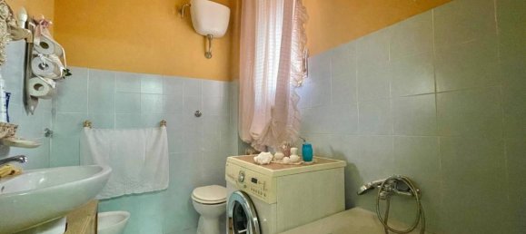 3-salle Appartement à Giugliano in Campania, Italy No. 26715 18