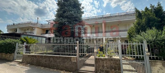 3 bedrooms House in Sirignano, Italy No. 321857 3