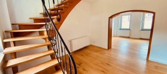 Таунхаус с 4 комнатами в Дюрен, Германия № 342073 3