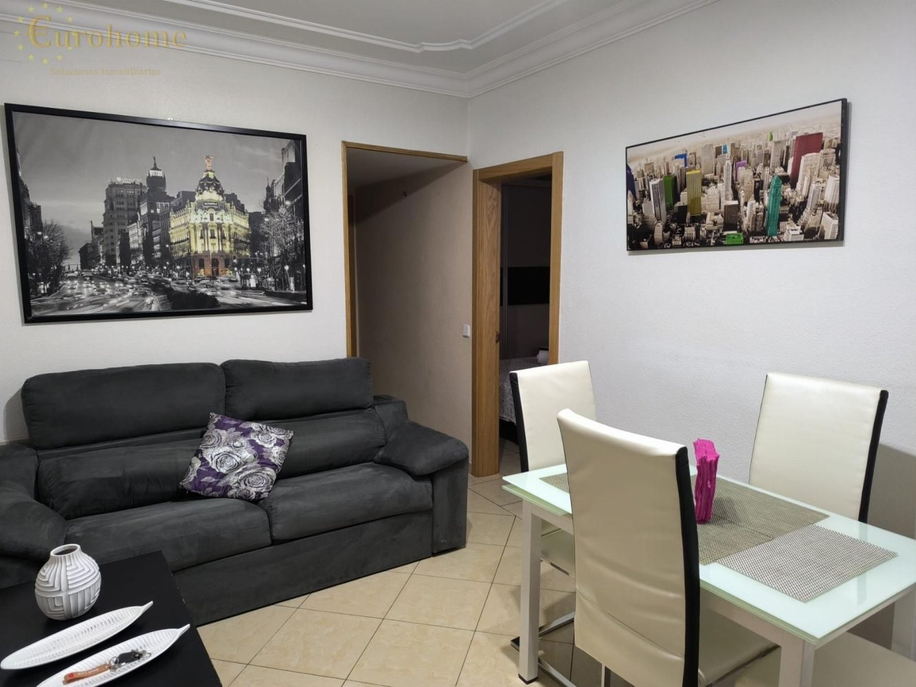 2 bedrooms Apartment in Madrid, Spain No. 206151
