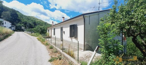 Дом с 3 спальнями в Роккаспинальвети, Италия № 232936 4