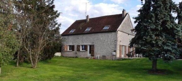 4 bedrooms House in Montmirail, France No. 253590 7