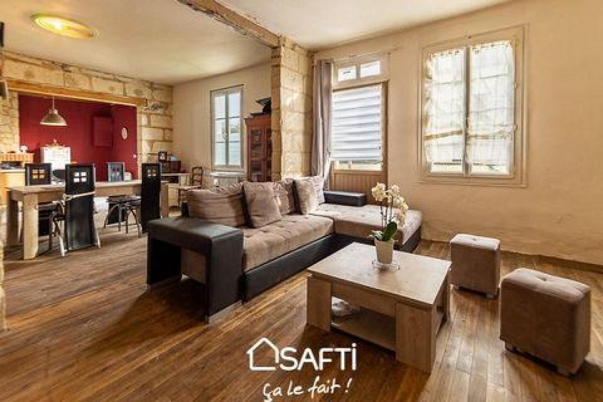 Casa de 4 dormitorios en Chinon, France No. 6670