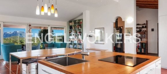 3 bedrooms Villa in Olbia, Italy No. 329086 4