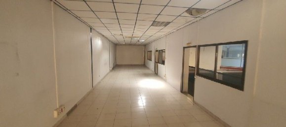 Lagerhaus in Aviles, Spain 1459m², Nr. 177466 8