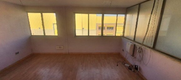 Lagerhaus in Aviles, Spain 1459m², Nr. 177466 7