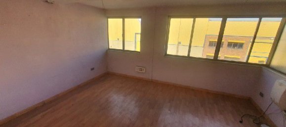 Lagerhaus in Aviles, Spain 1459m², Nr. 177466 9