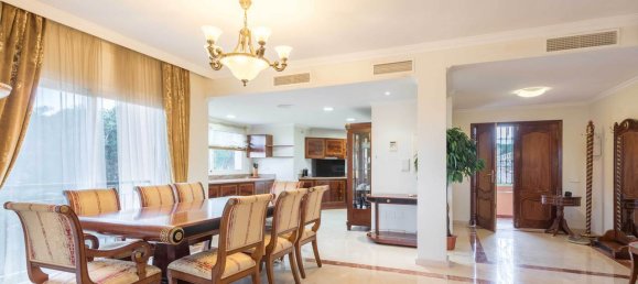 4 bedrooms Penthouse in Estepona, Spain No. 2468 4